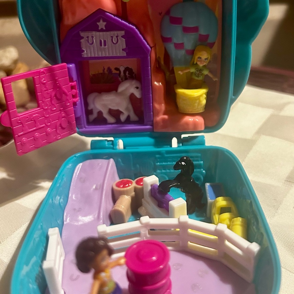 Polly Pocket World Cactus Cowgirl Ranch - Picture 3 of 4